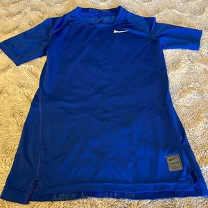 Men’s Nike pro dri-fit top. Small. Fits tight.